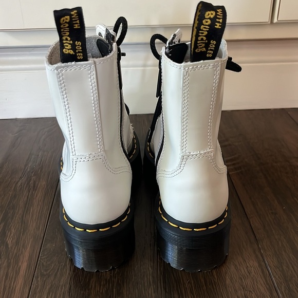 NWT DR MARTENS Jadon Boot Smooth Leather Platforms! - Picture 9 of 13